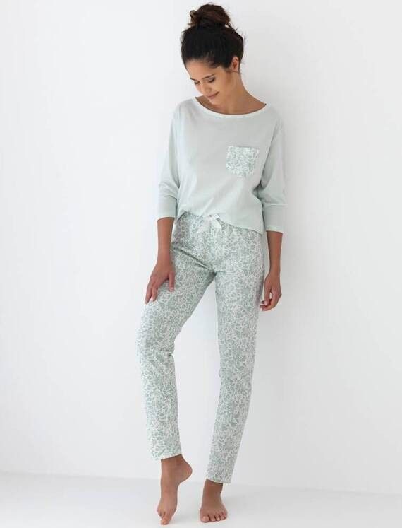 Pijama Flora din bumbac cu design floral și detalii elegante