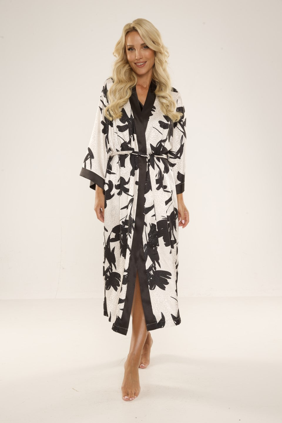 Halat satin Brianna 734 - elegant și confortabil