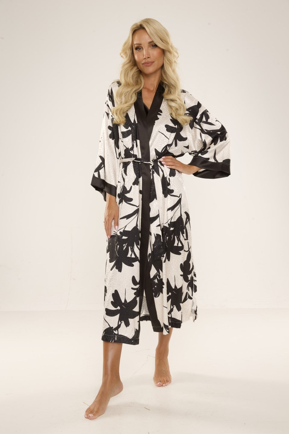 Halat satin Brianna 734 - elegant și confortabil