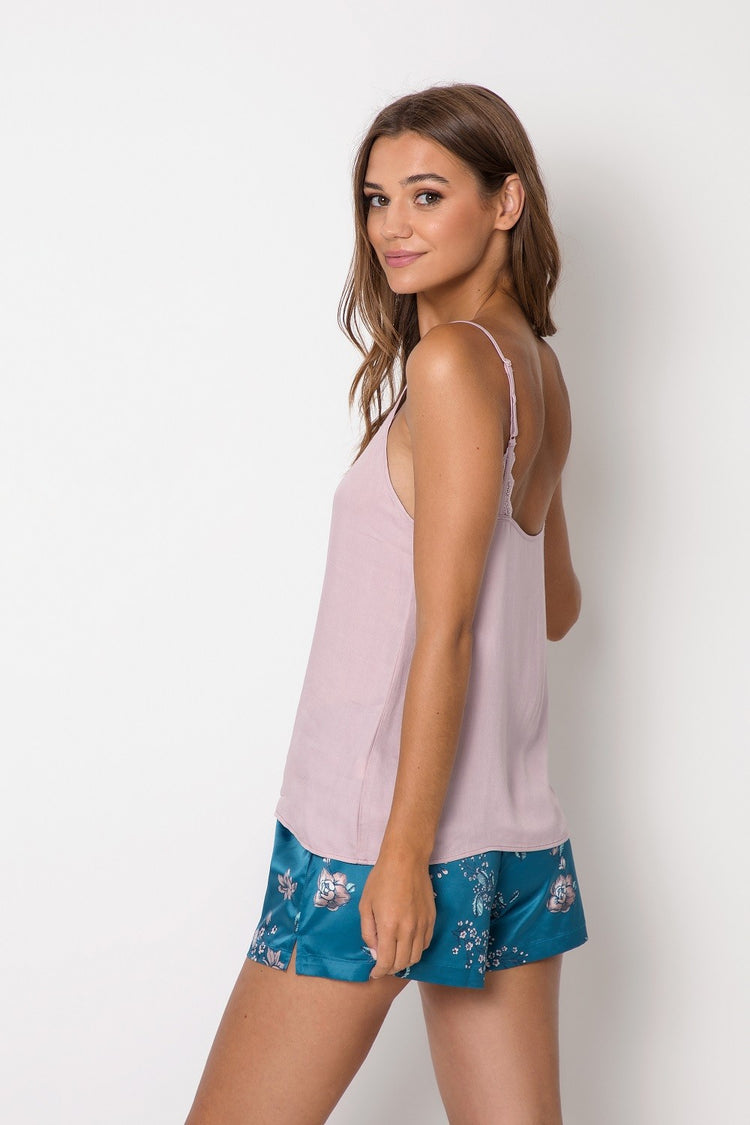 Pijama satin Emily cu design elegant și romantic