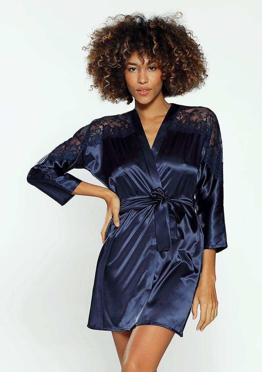 Halat din satin Alexandra cu dantelă pe umeri