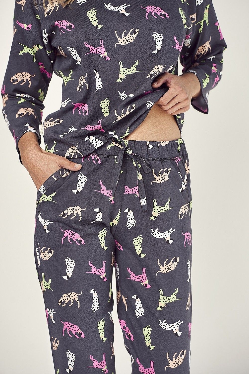 Pijama din bumbac Luiza 2985 cu model catelusi